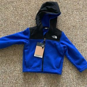 2T north face jacket
